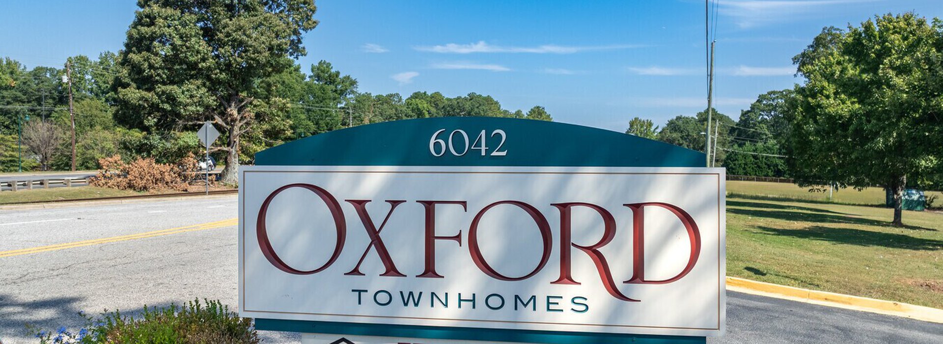 oxford townhouses view of building